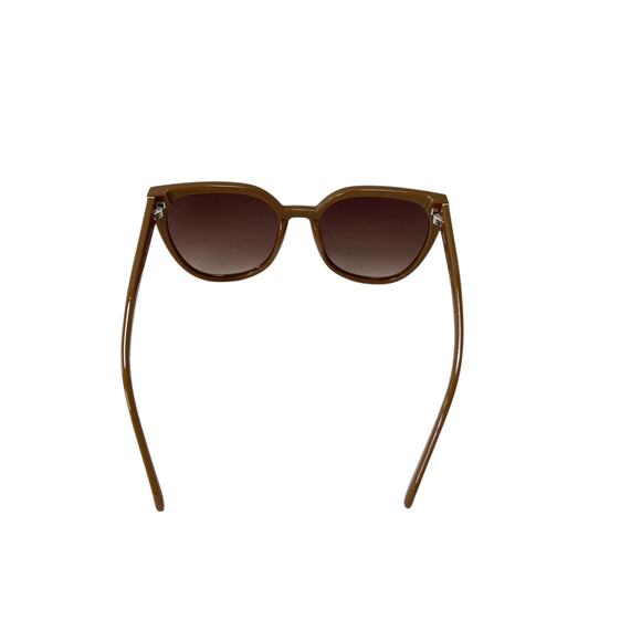 Quay Australia Staycation Cat Eye Sunglasses Doe Brown main image 4